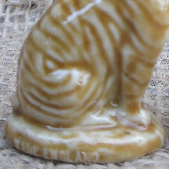 Vintage Wade Whimsies Tiger Porcelain Figurine - Picture 10 of 10